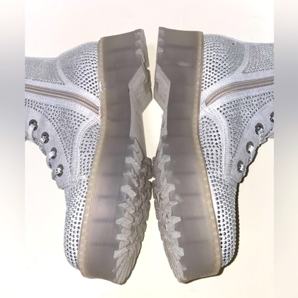 Steve Madden Women's Dynamite Silver Multi Combat & Lace-up Boots Size 6.5 - Picture 5 of 12